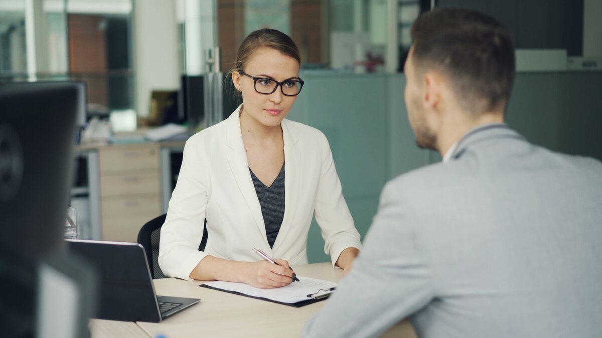 KI im Recruiting: Was Sie beachten müssen und wer entscheidet